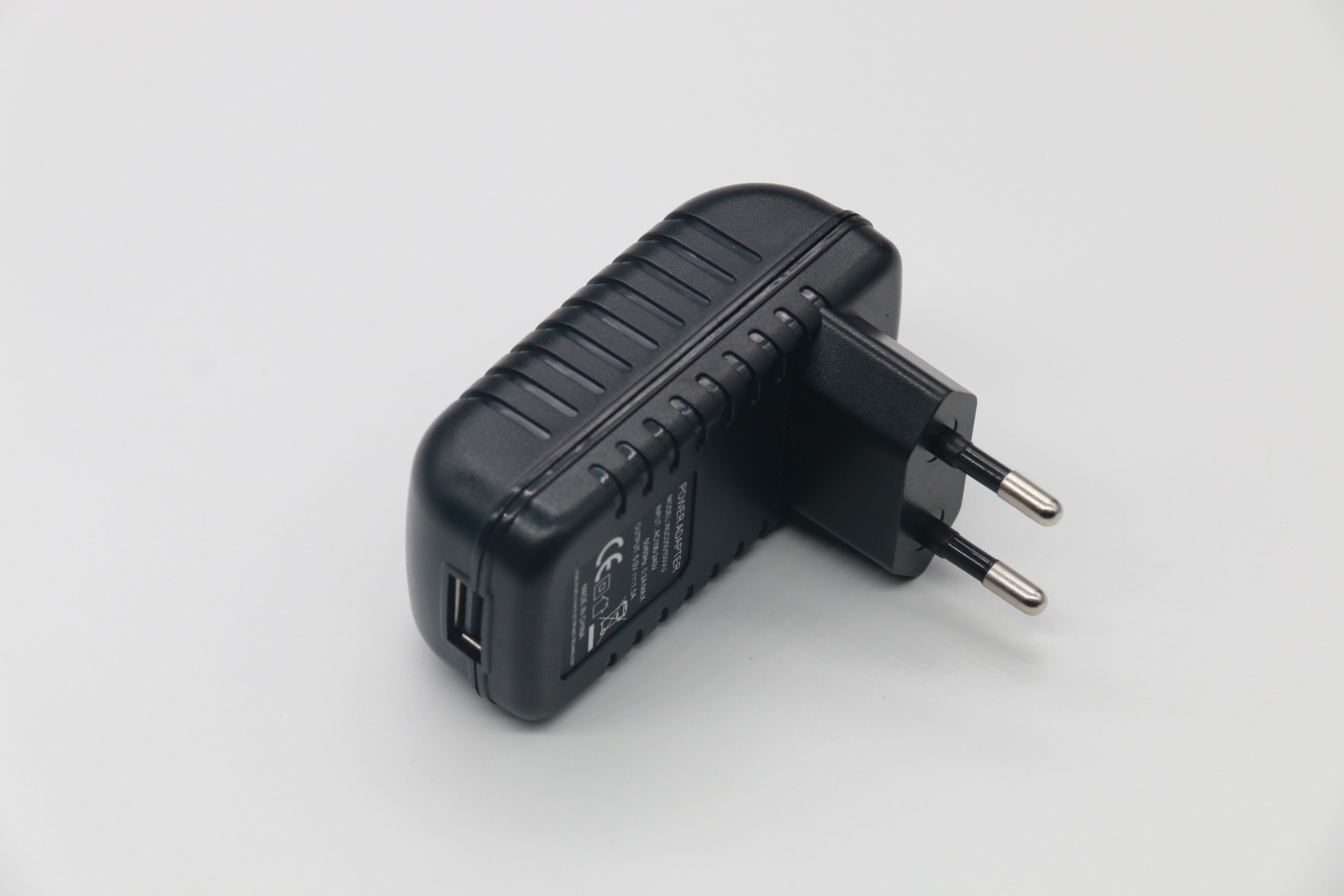 WLC臥式1.5A英規-USB